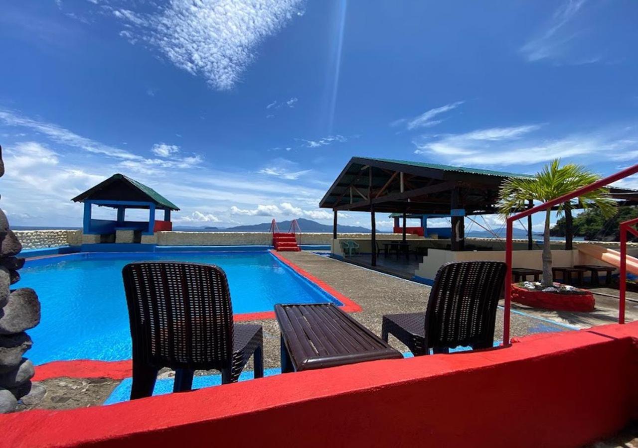 Napo Beach Resort Maripipi Екстериор снимка